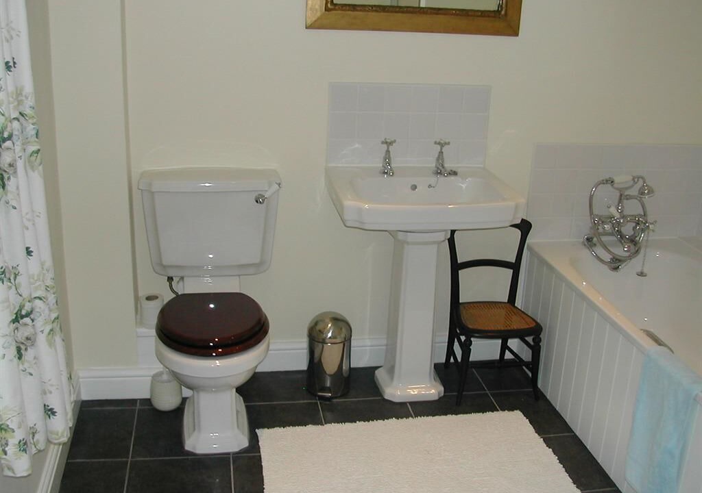 Photo of Bathroom in Pwllgloyw