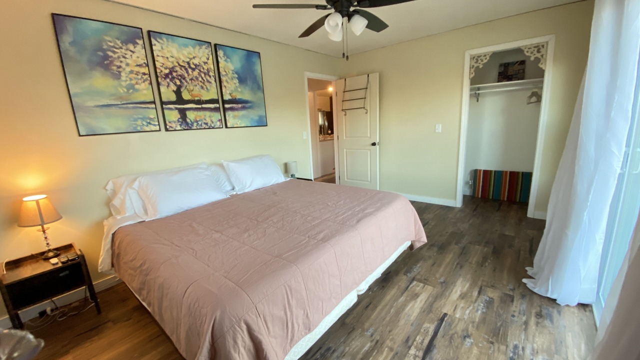 Photo of Others in Doniphan