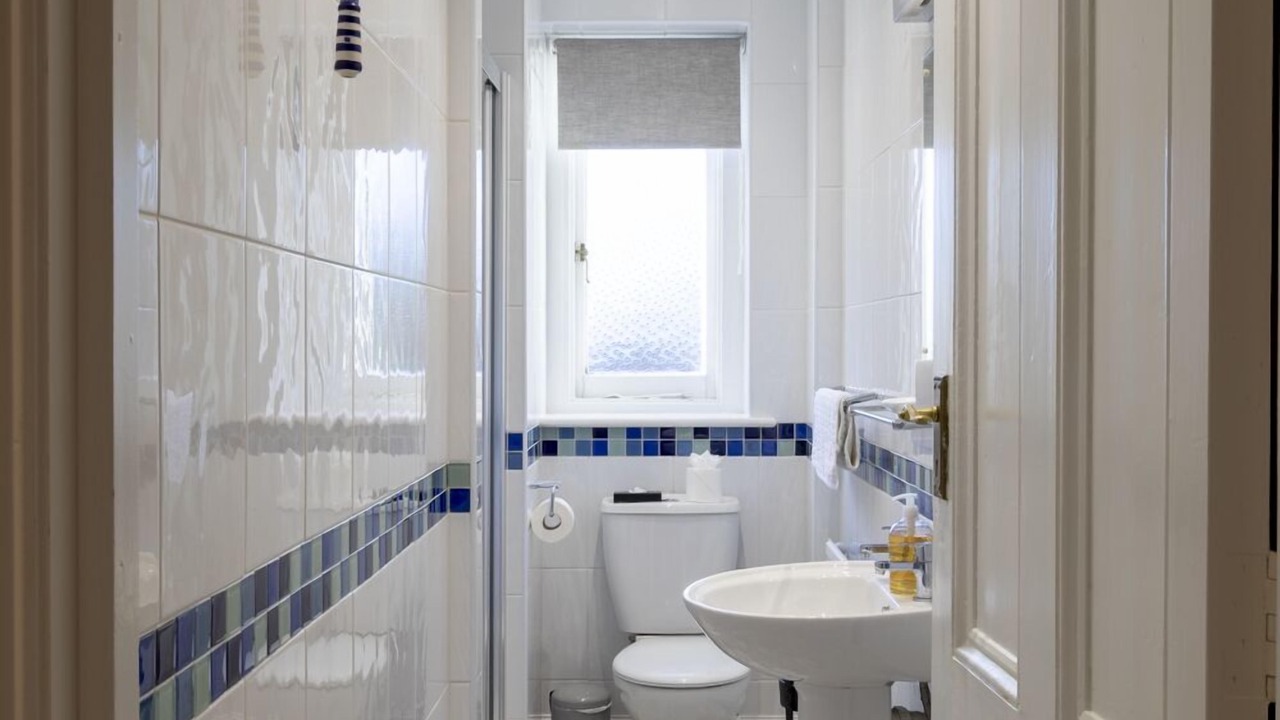 Photo of Bathroom in Shanklin