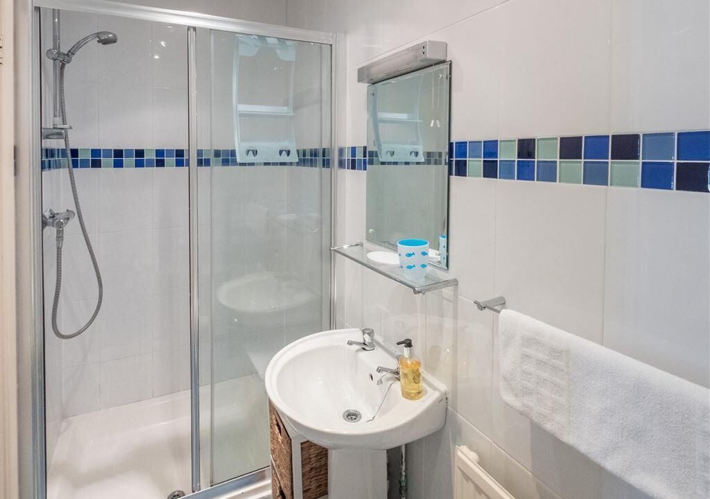 Photo of Bathroom in Shanklin