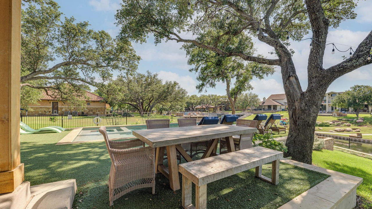 Photo of Outdoor in Kingsland