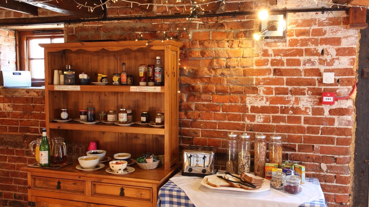 Photo of Others in Hickling