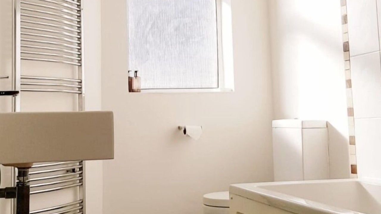 Photo of Bathroom in Ponders End