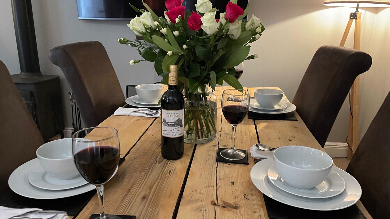 Photo of Bedroom in Winterbourne Earls