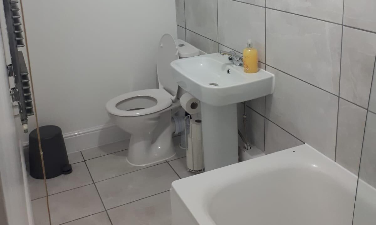 Photo of Bathroom in Tooting