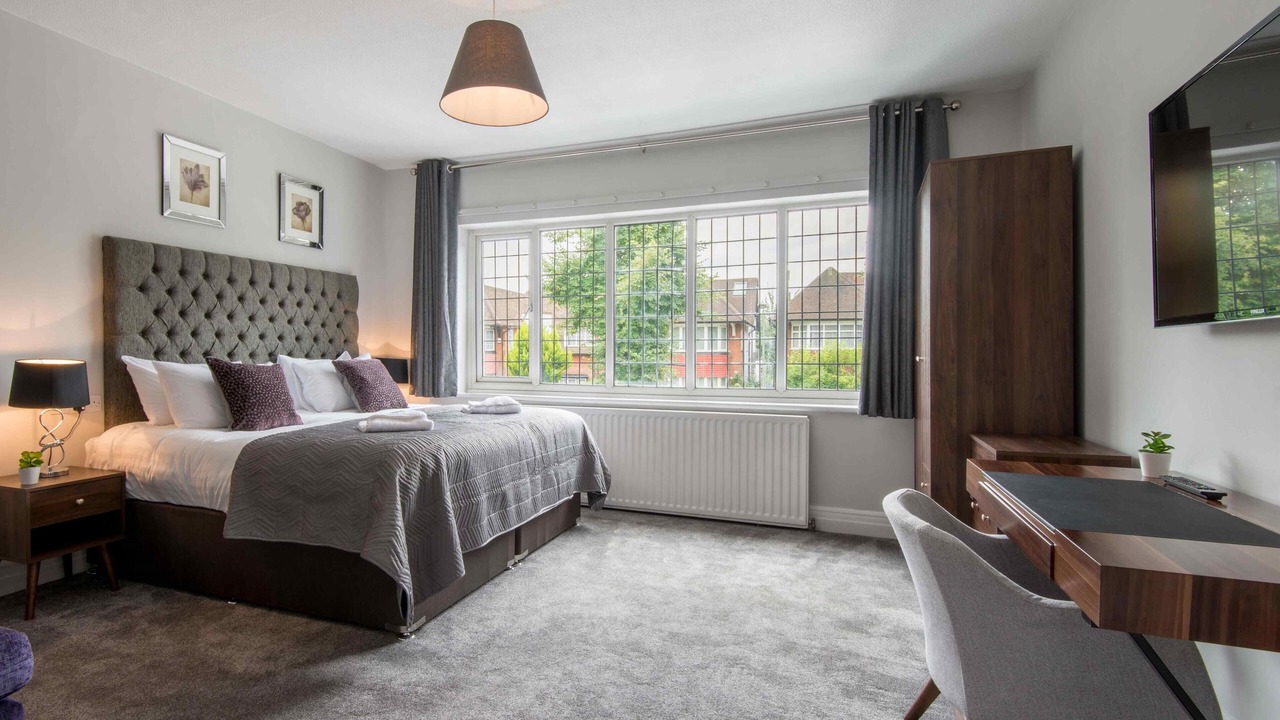 Photo of Others in Childs Hill