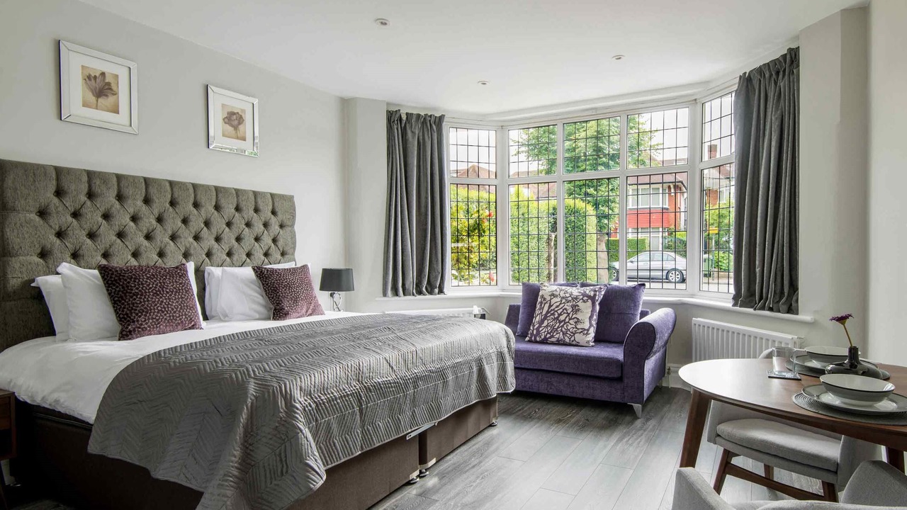 Photo of Others in Childs Hill