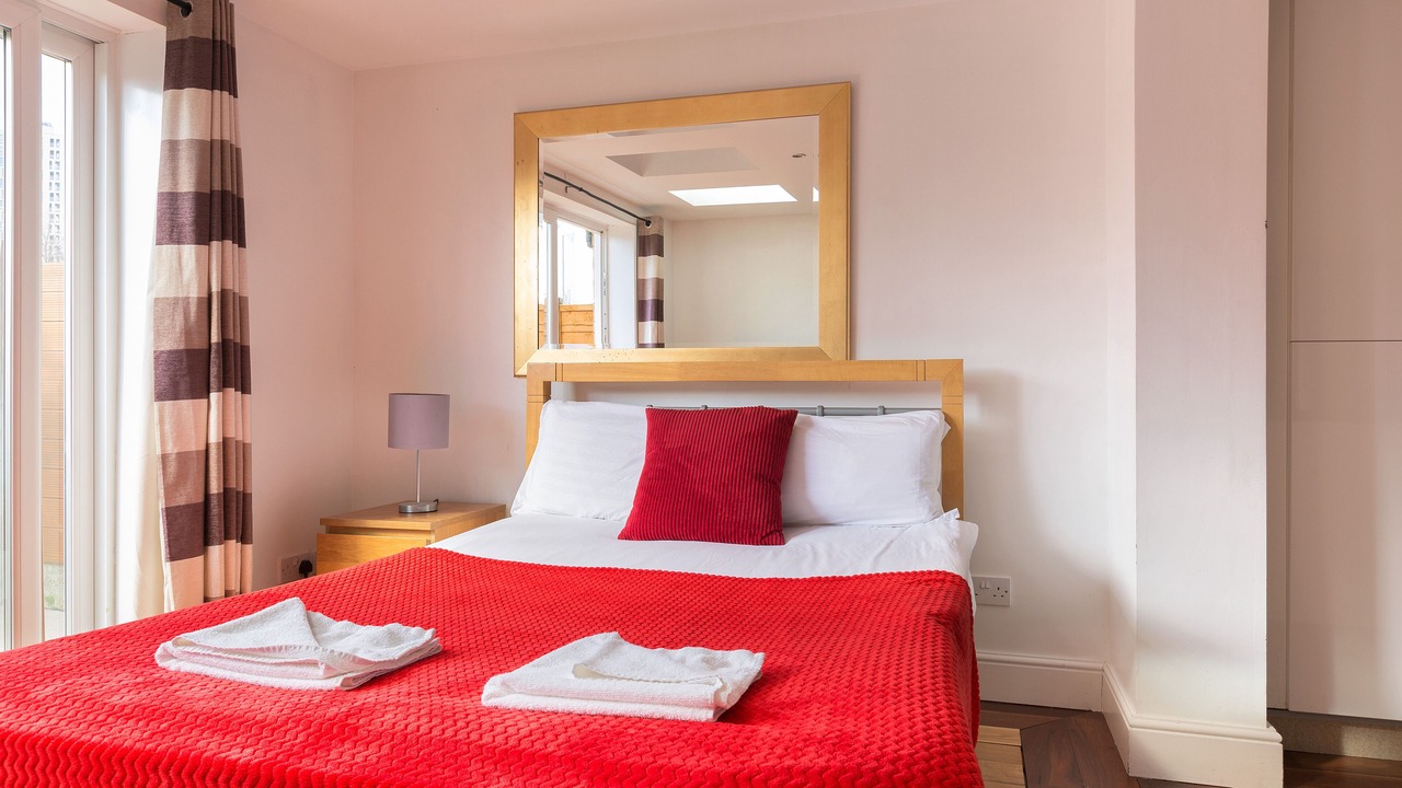 Photo of Others in Canary Wharf