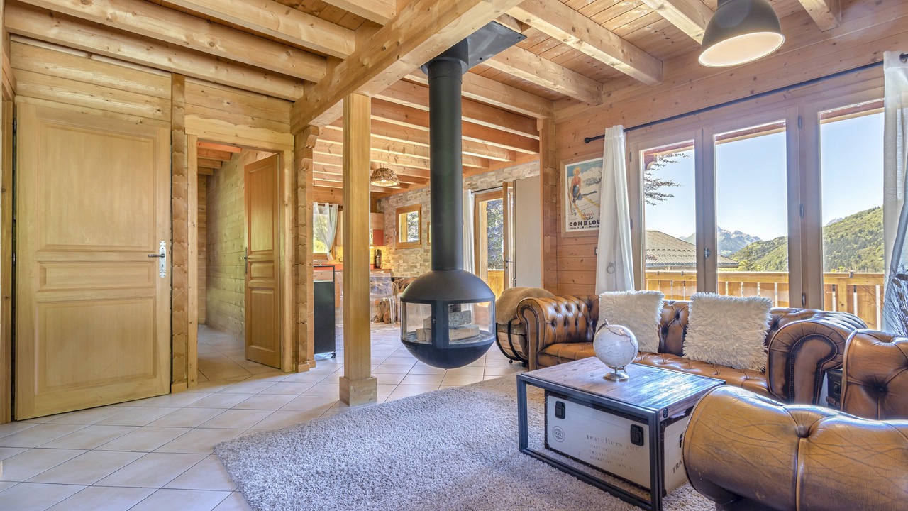 Photo of Livingroom in Montmin