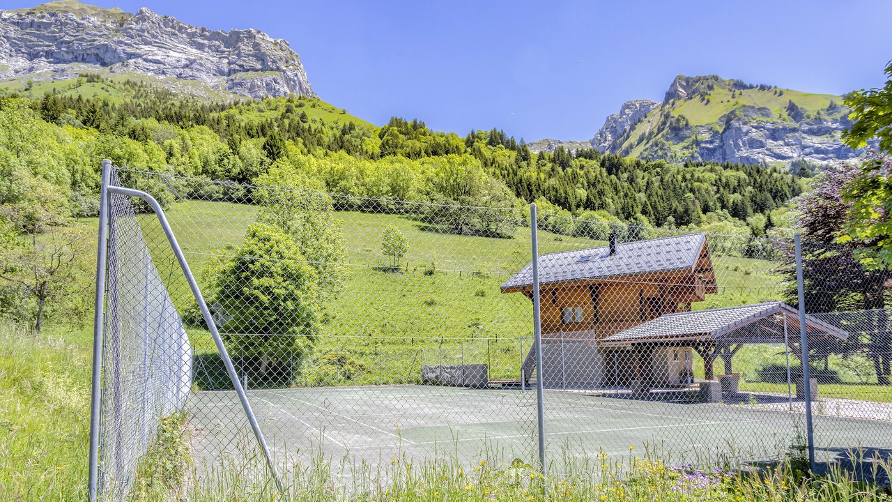 Photo of Others in Montmin