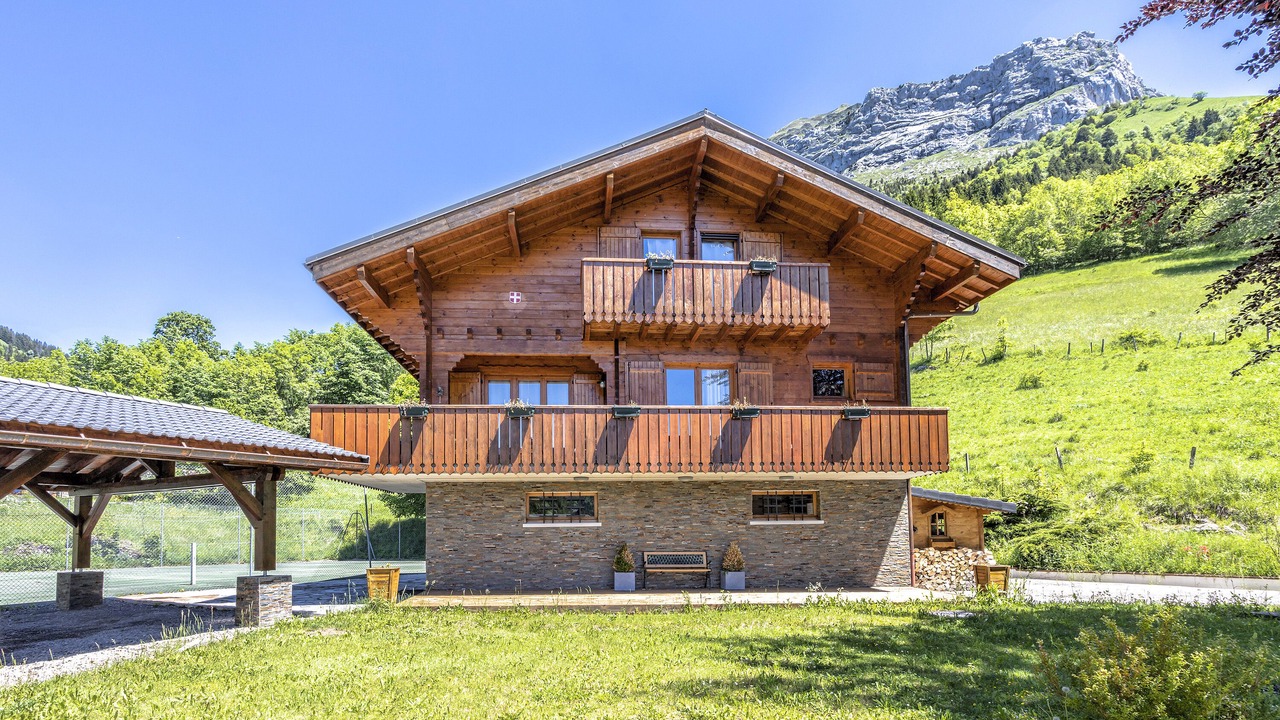 Photo of Outdoor in Montmin