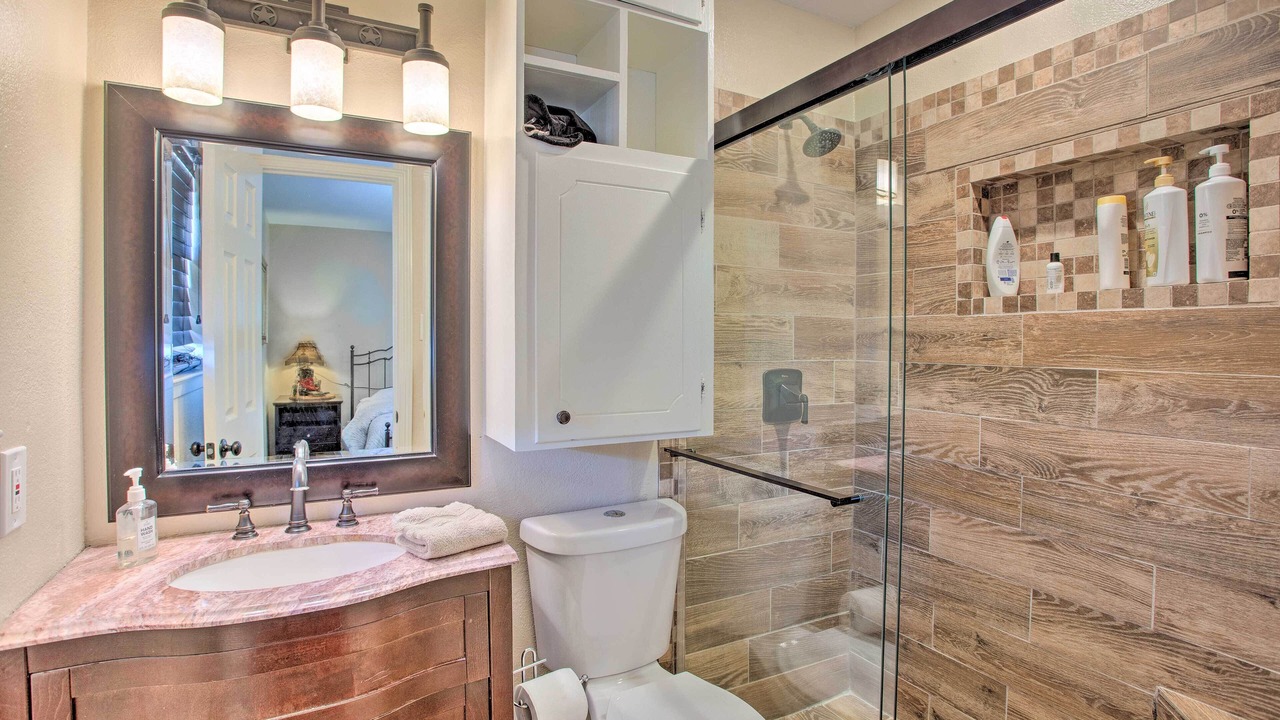 Photo of Bathroom in Waxahachie