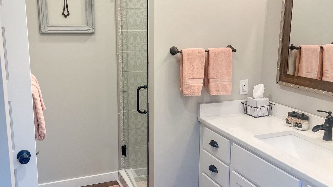 Photo of Bathroom in Etowah