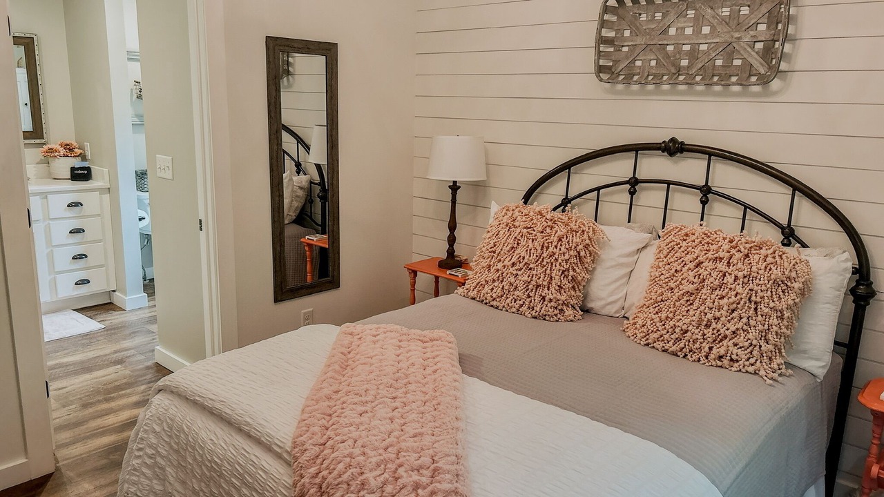 Photo of Bedroom in Etowah