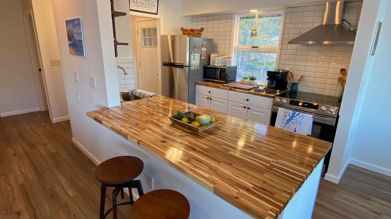 Photo of Others in Glasser