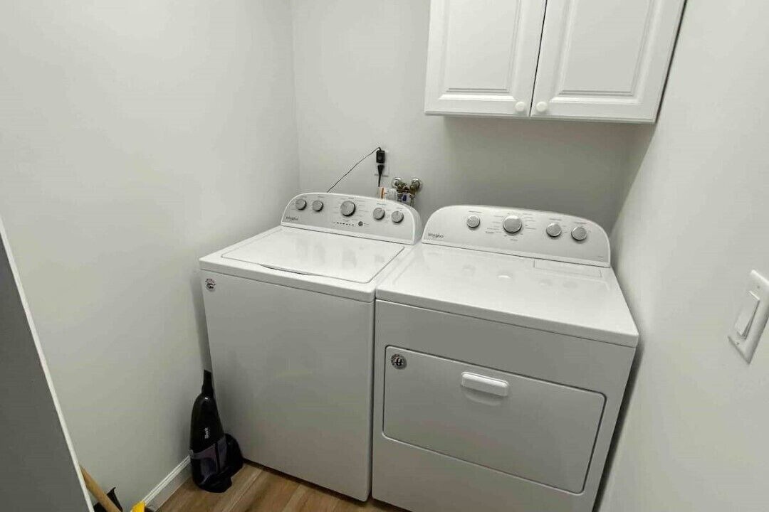 Photo of Others in Glasser