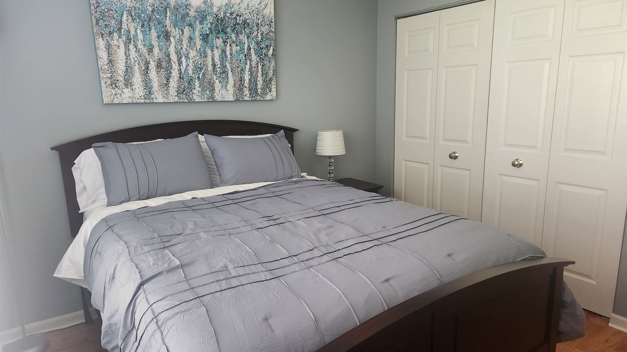 Photo of Bedroom in Itasca