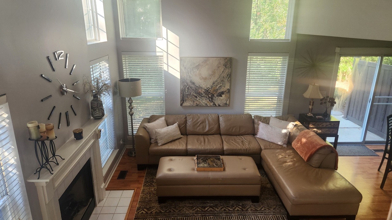 Photo of Livingroom in Itasca