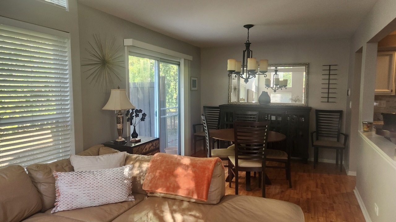 Photo of Livingroom in Itasca