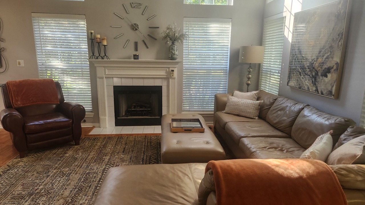 Photo of Livingroom in Itasca