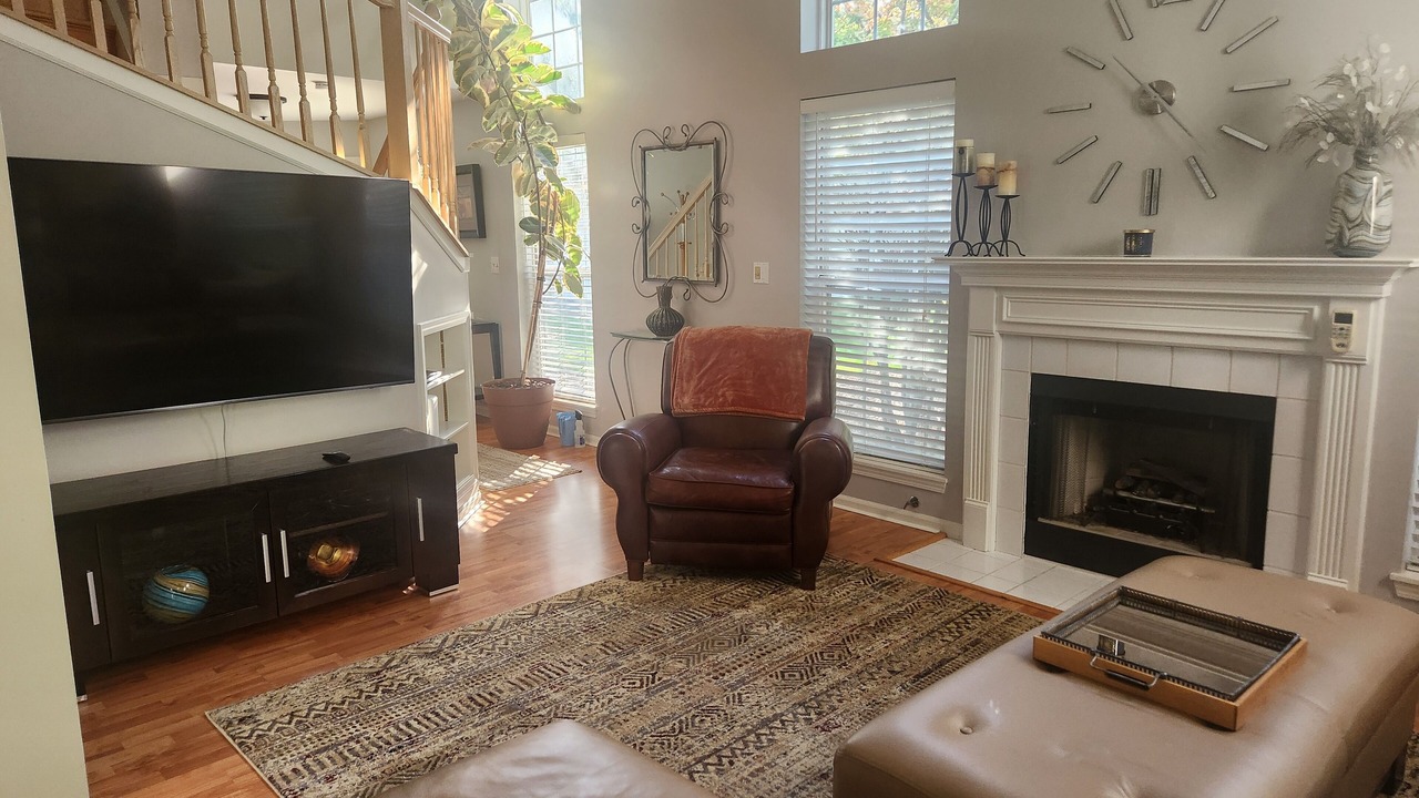 Photo of Livingroom in Itasca
