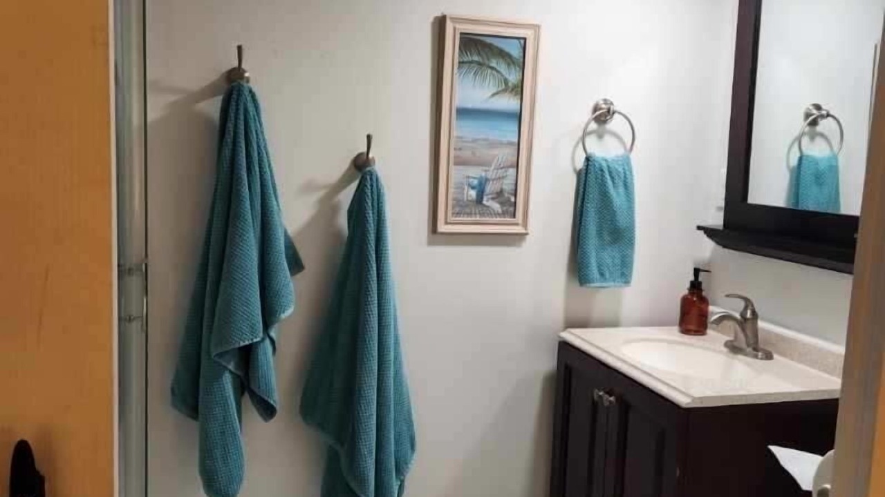 Photo of Bathroom in Englewood South