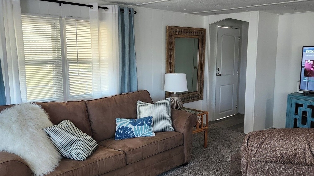 Photo of Livingroom in Englewood South