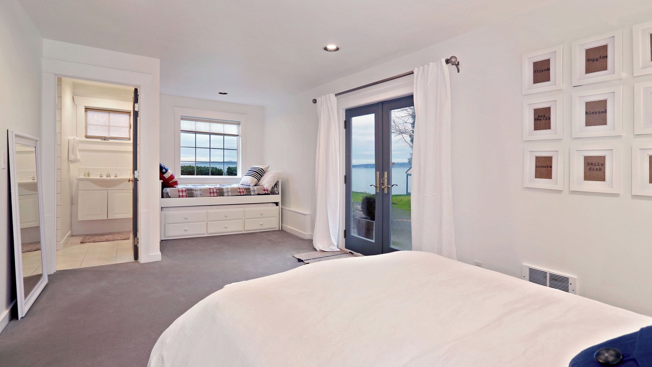 Photo of Others in Hansville