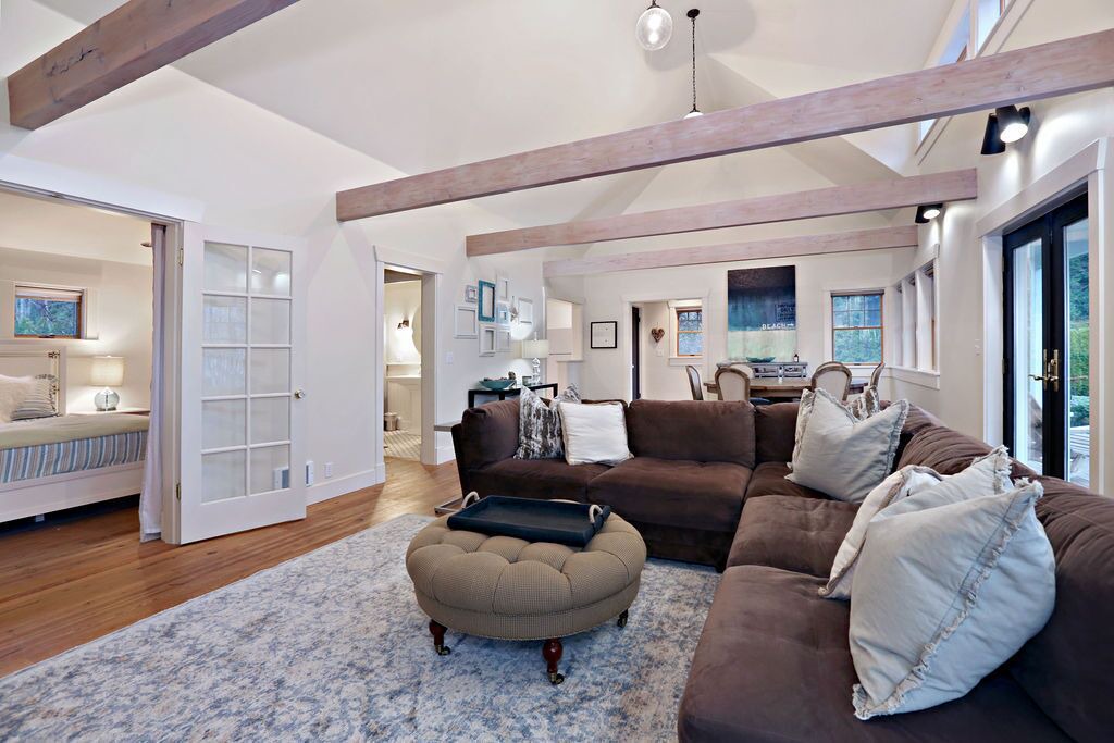 Photo of Bedroom in Hansville