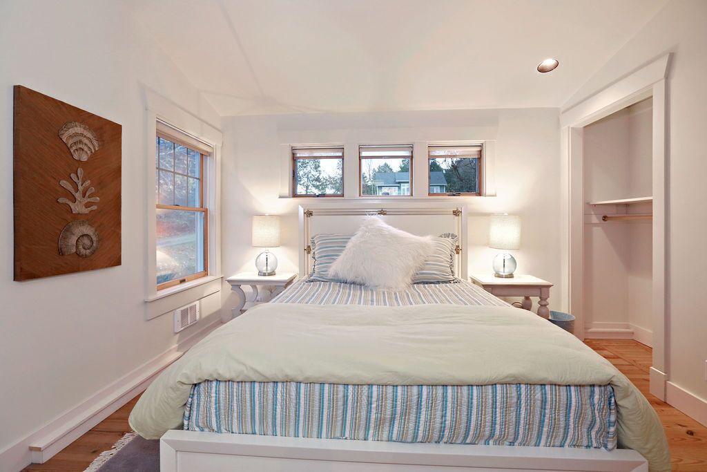 Photo of Others in Hansville