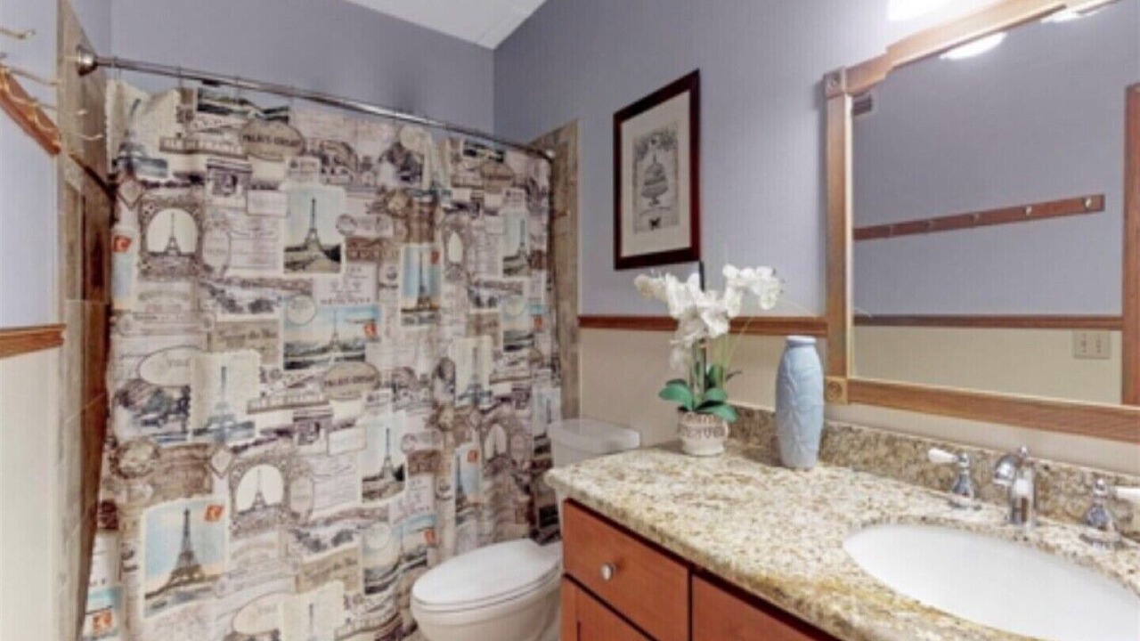 Photo of Bathroom in Bonney Lake