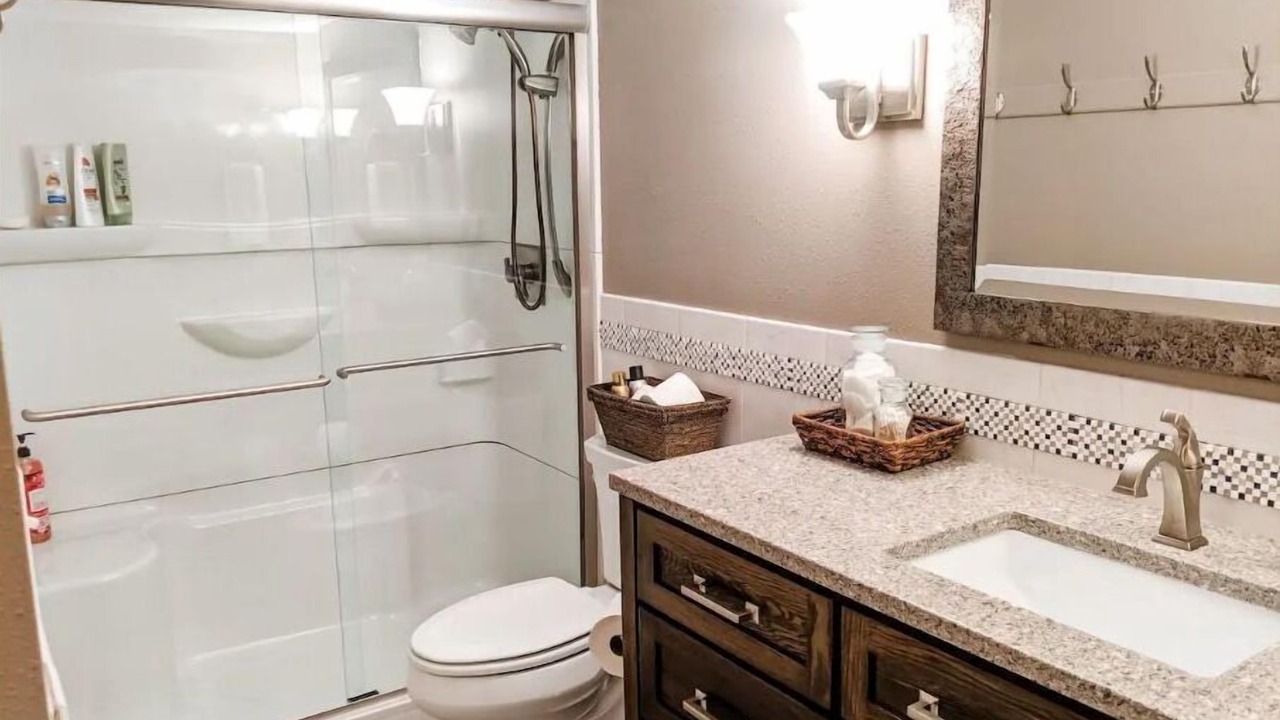 Photo of Bathroom in Decorah