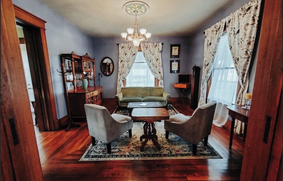 Photo of Livingroom in Webb City