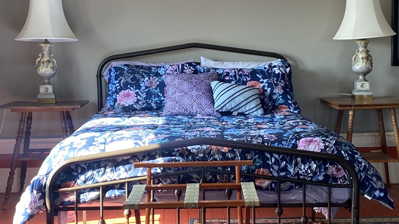 Photo of Bedroom in Webb City