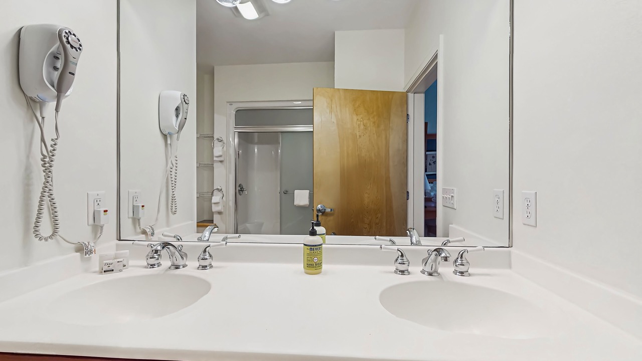 Photo of Bathroom in Jeffersonville