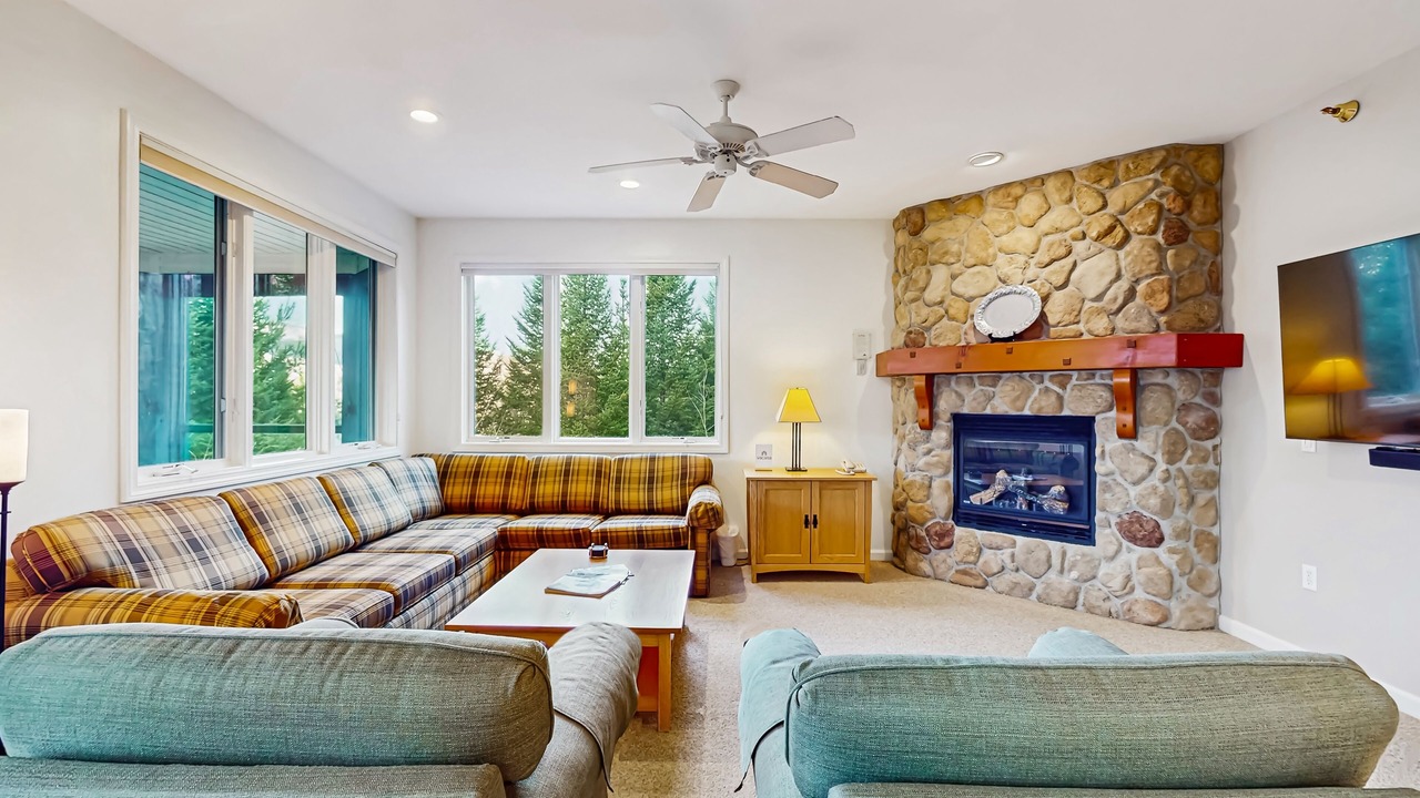 Photo of Livingroom in Jeffersonville