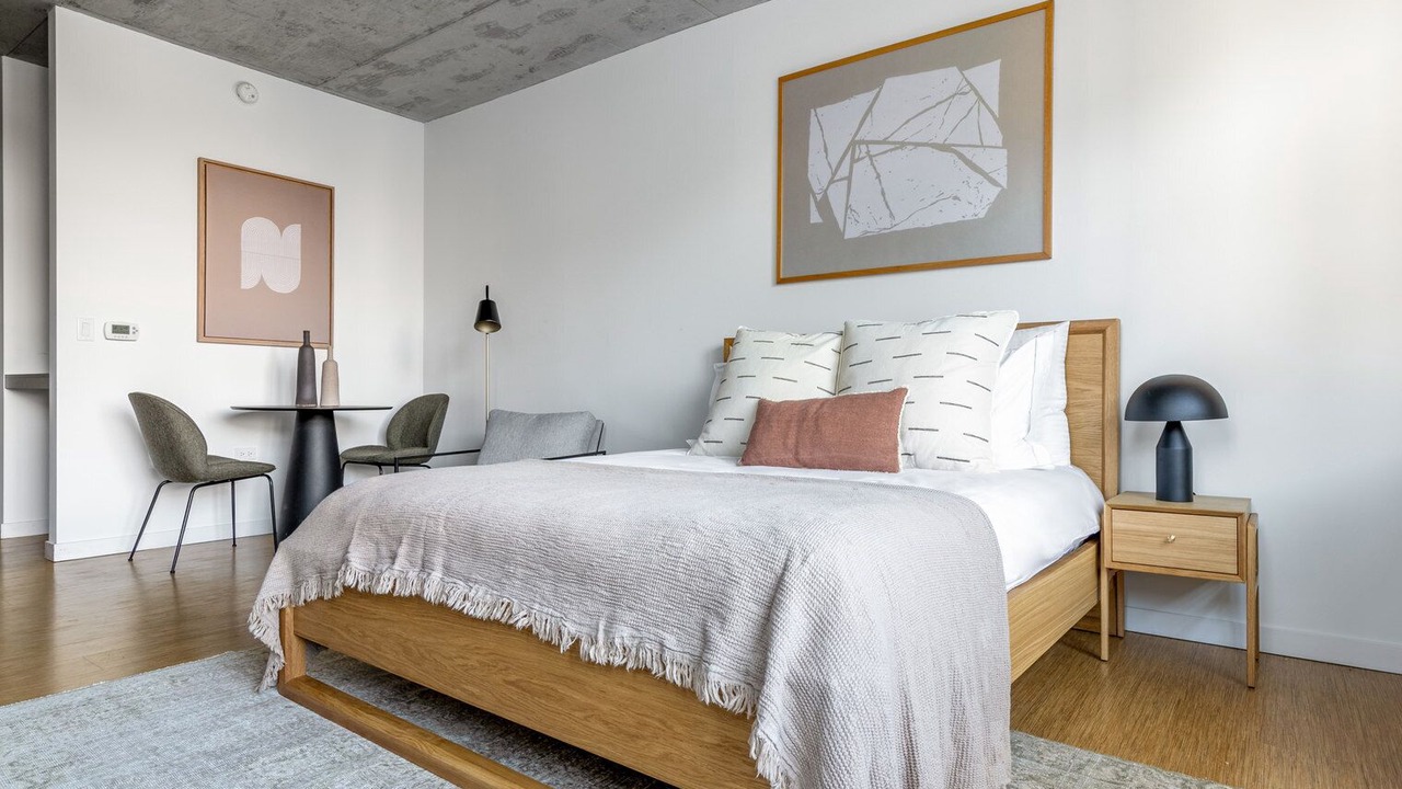 Photo of Bedroom in River North