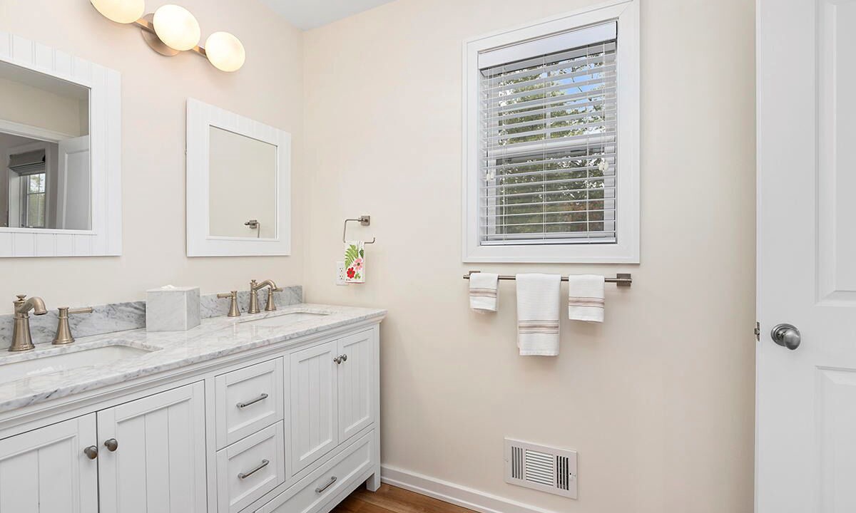 Photo of Bathroom in Douglas