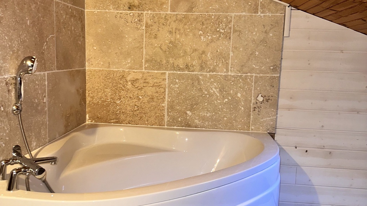 Photo of Bathroom in Thoard