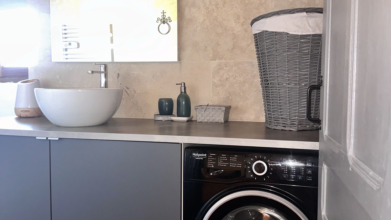 Photo of Others in Thoard