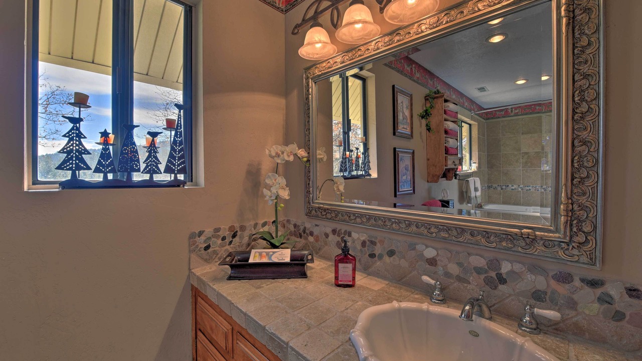 Photo of Bathroom in Lake Arrowhead
