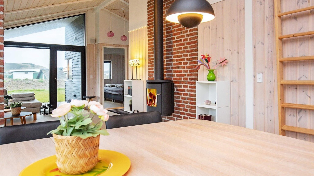 Photo of Others in Lokken