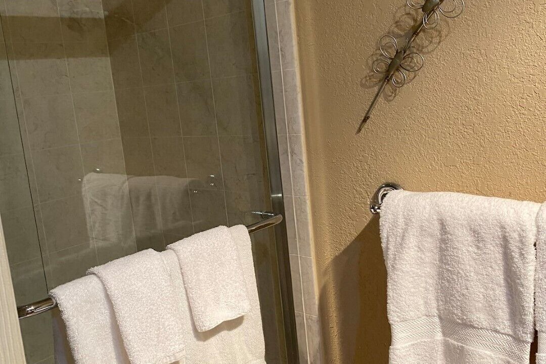Photo of Bathroom in Country Club Estates