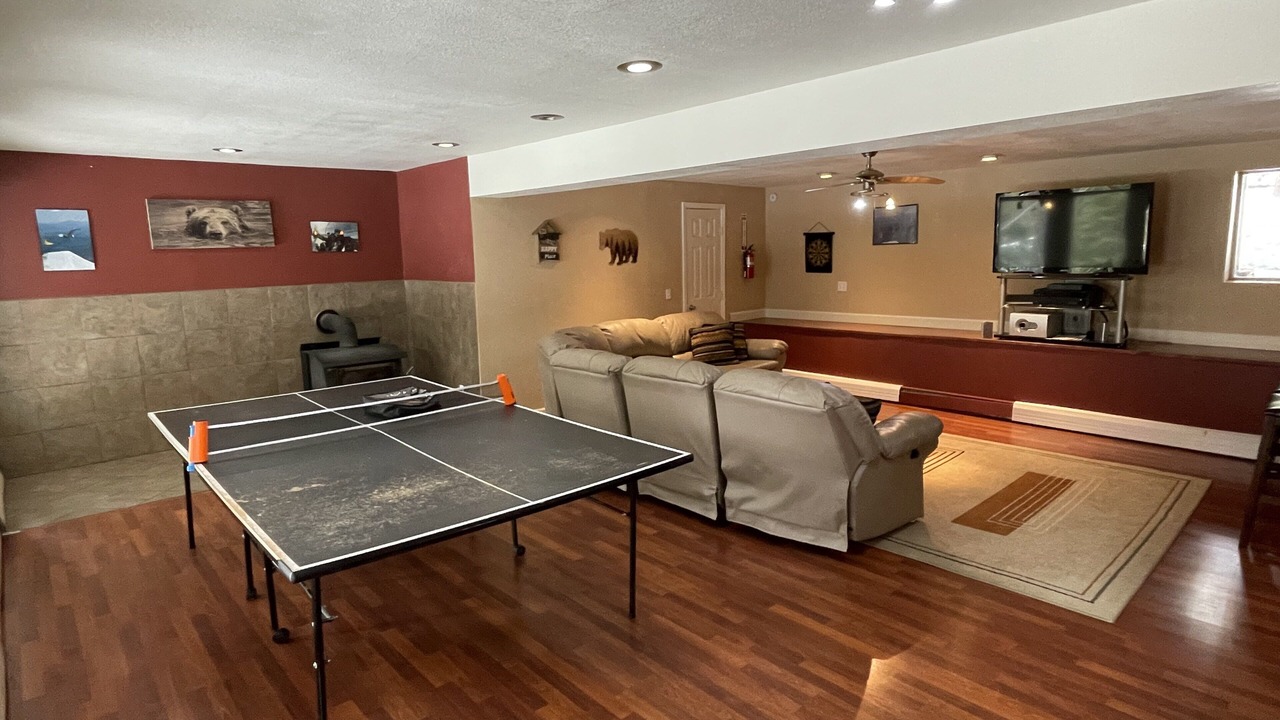 Photo of Bedroom in Country Club Estates