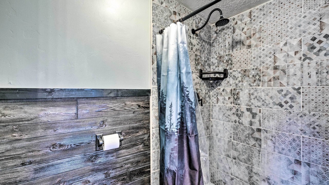 Photo of Bathroom in Cloudcroft