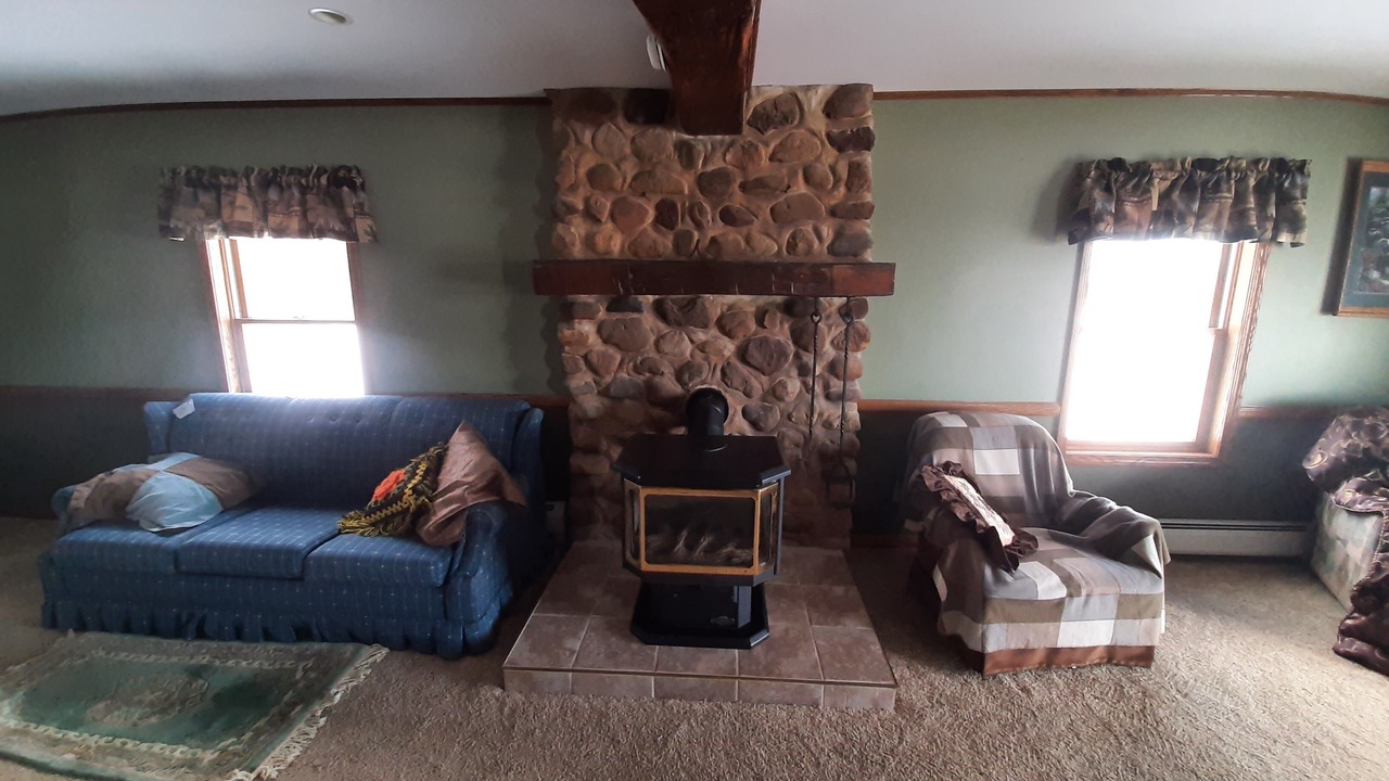 Photo of Livingroom in Town of Torrey