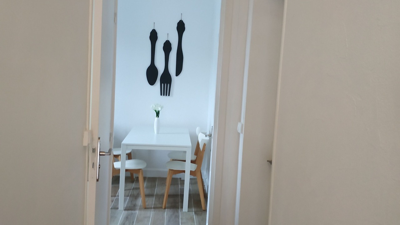 Photo of Others in Barriere Saint Marc