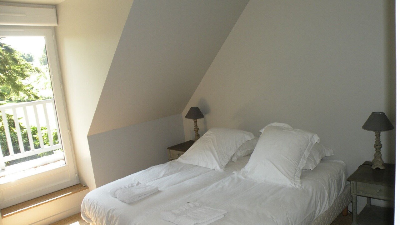Photo of Bedroom in Sainghin-en-Melantois
