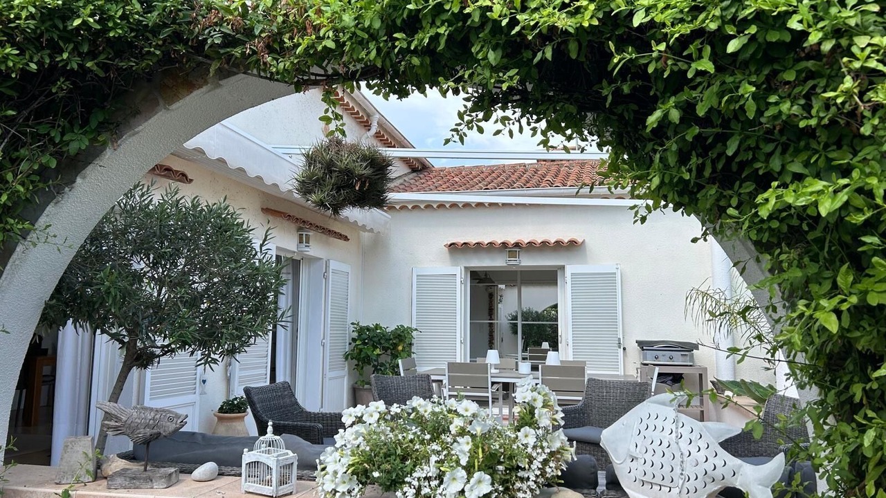 Photo of Patio Balcony in Cap-d'Antibes