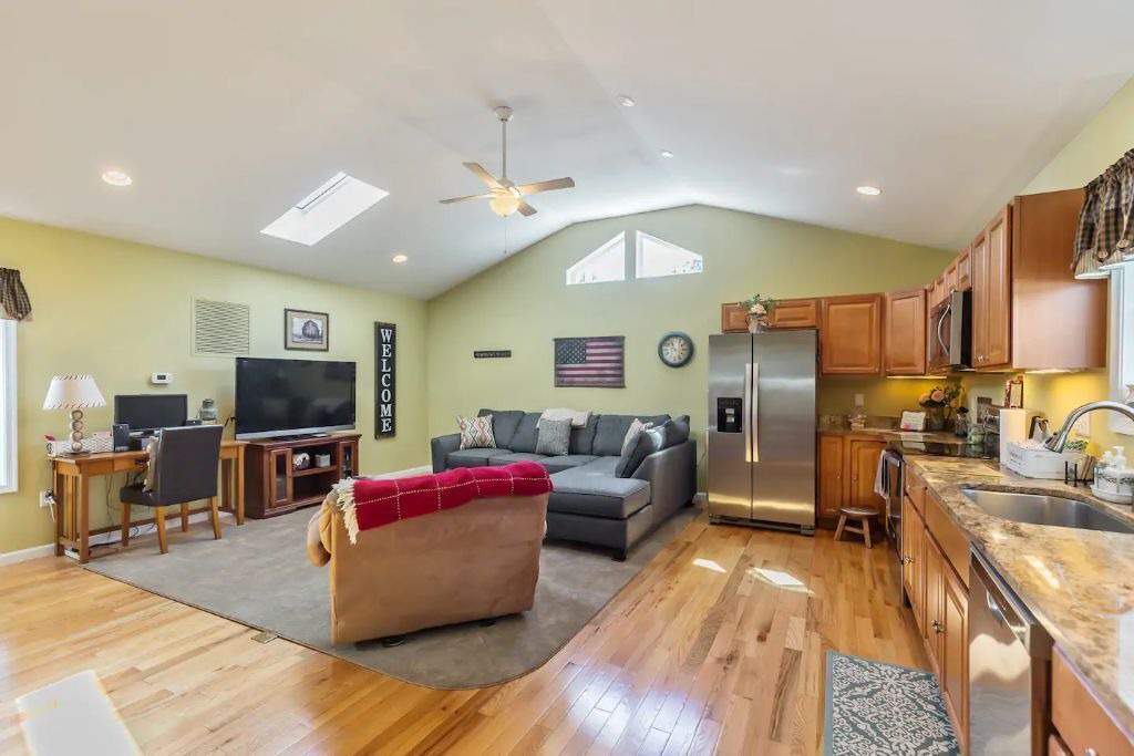 Photo of Livingroom in Morganza